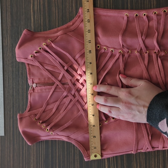 Dusty pink bodycon dress laced front - Picture 12 of 14